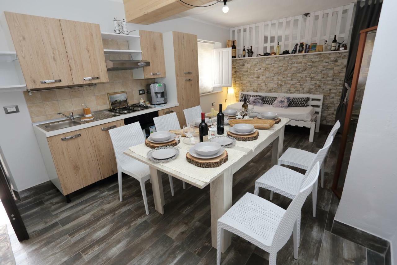 דירות Santadi Casa Del Cicloturista מראה חיצוני תמונה